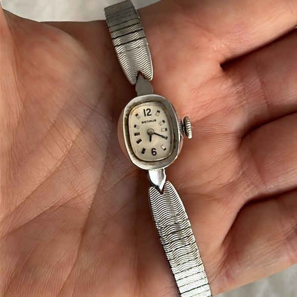 Vintage Benrus 14K Gold Dainty Watch - Picture 7 of 15